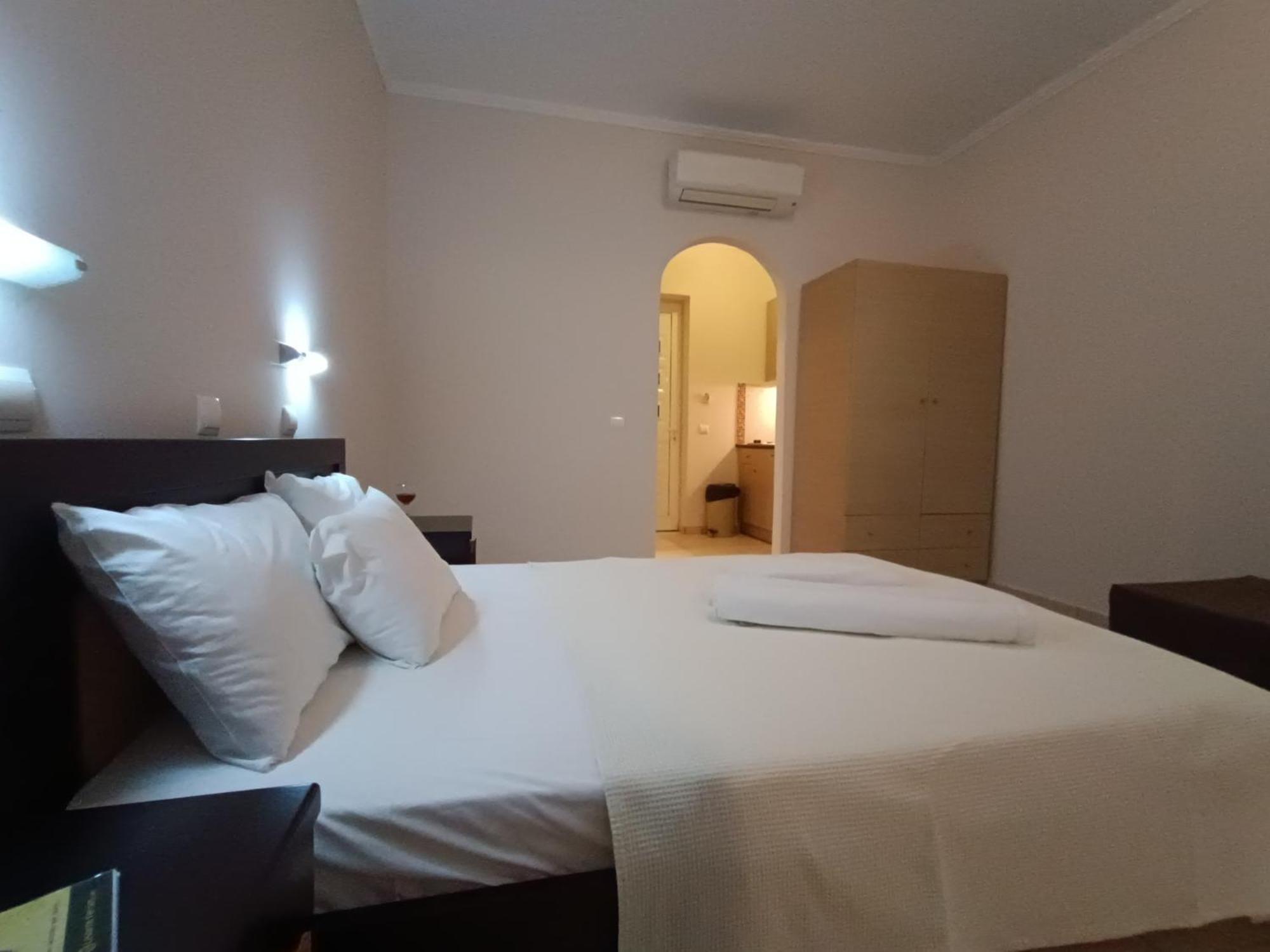 Pouliezos Koklanis Zante Apartments Alykes  Extérieur photo