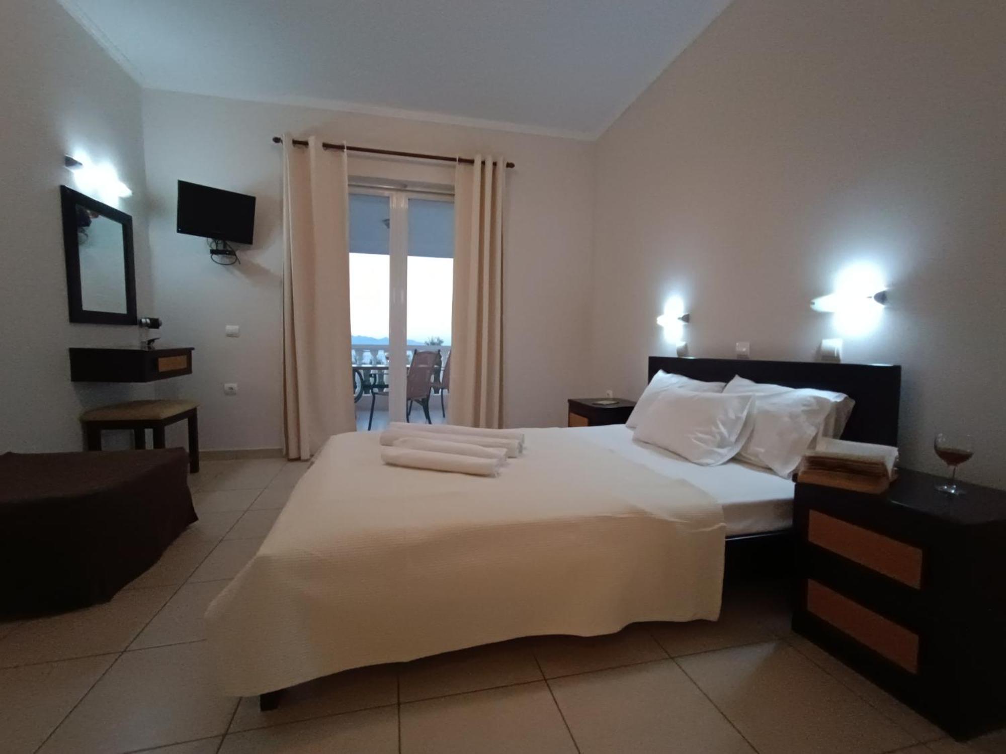 Pouliezos Koklanis Zante Apartments Alykes  Extérieur photo