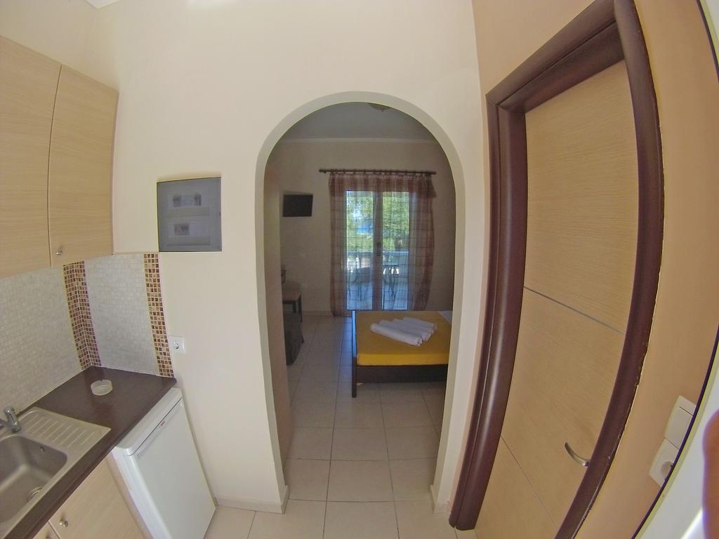 Pouliezos Koklanis Zante Apartments Alykes  Extérieur photo